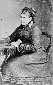 Josiah Martin and Elizabeth Pullman: the Maori Collection