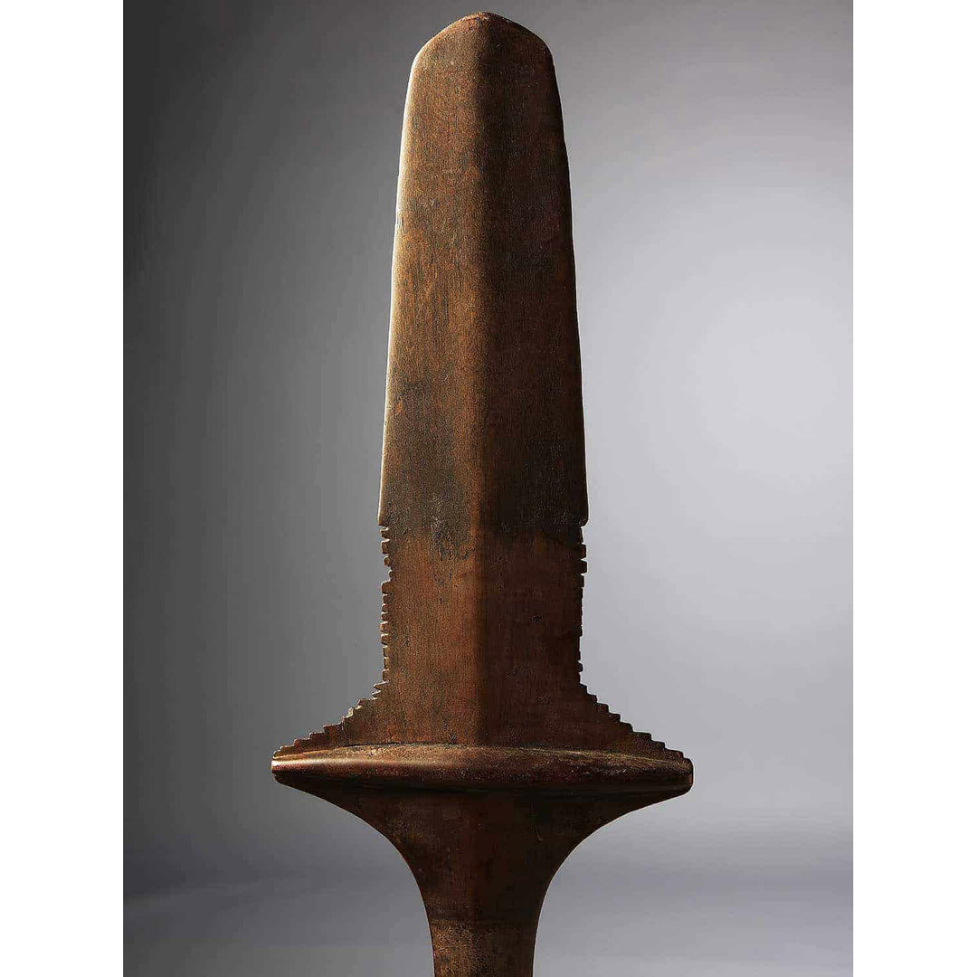 Rare 19th century Fijian paddle club Culacula from 1830 offered by Nwtiques measuring 107 cm tall