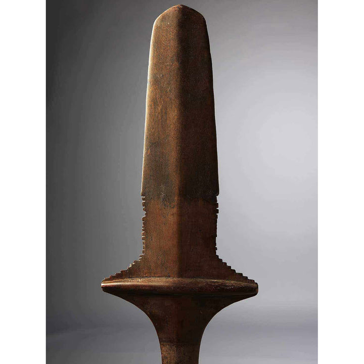 Rare 19th century Fijian paddle club Culacula from 1830 offered by Nwtiques measuring 107 cm tall
