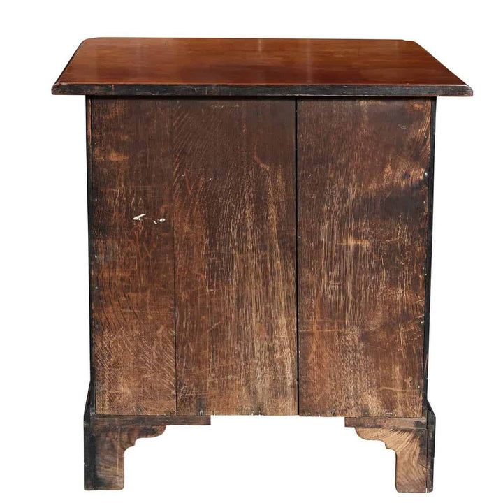 Small mahogany chest of drawers circa 1730 George II period with elegant design by Collection CK20