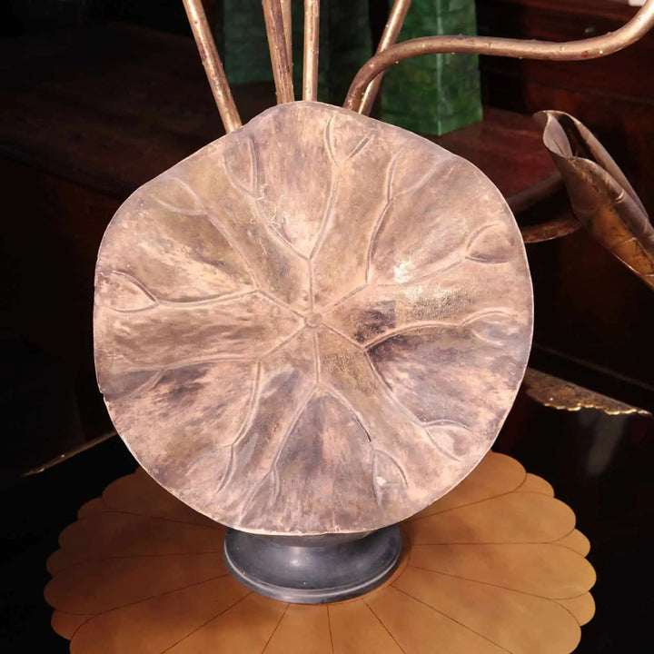 Close-up of a giltwood lotus flower with bronze vase base from the Collection EE20 Japanese Jyôka set
