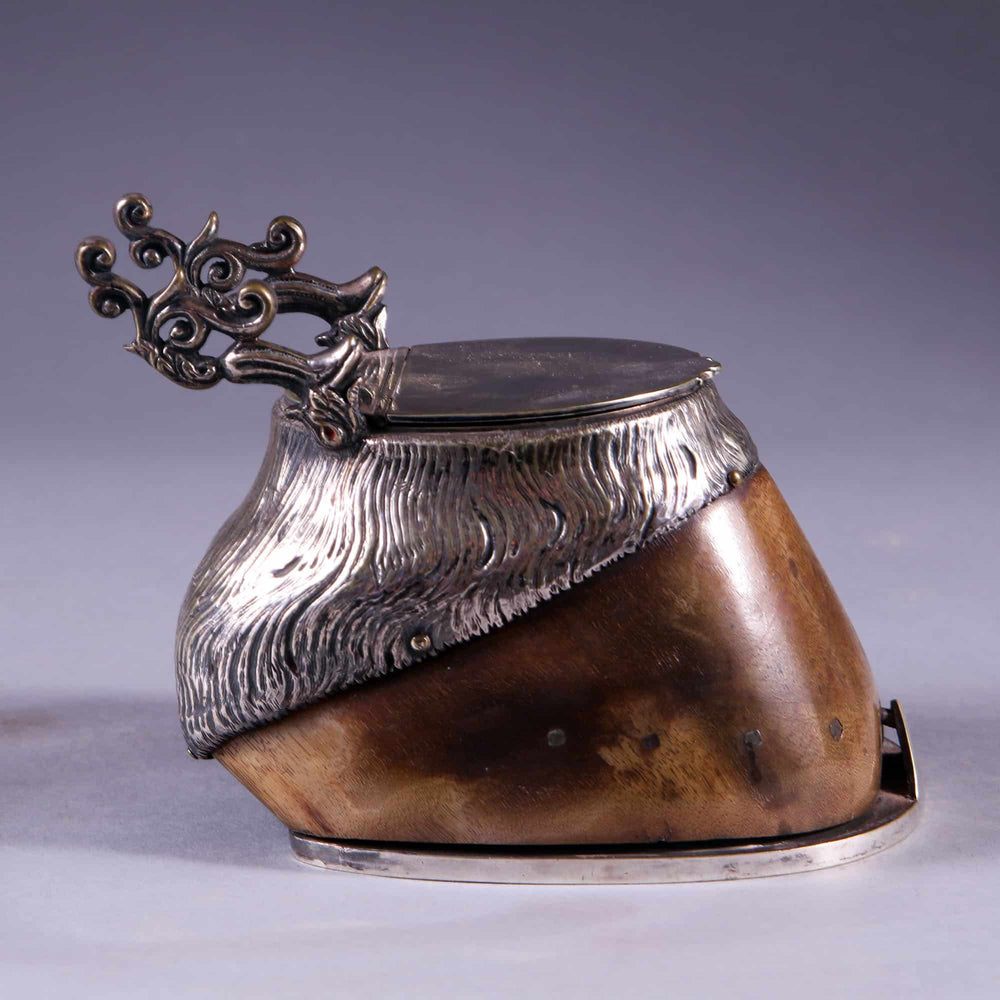 Late 19th century horse hoof inkwell with silver mounts and pen rest by Nwtiques circa 1900 England