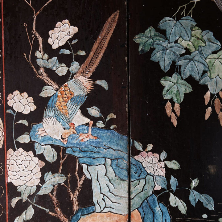 Early 19th century Chinese lacquer screen panel with hand-painted bird and floral motifs from Collection TH20