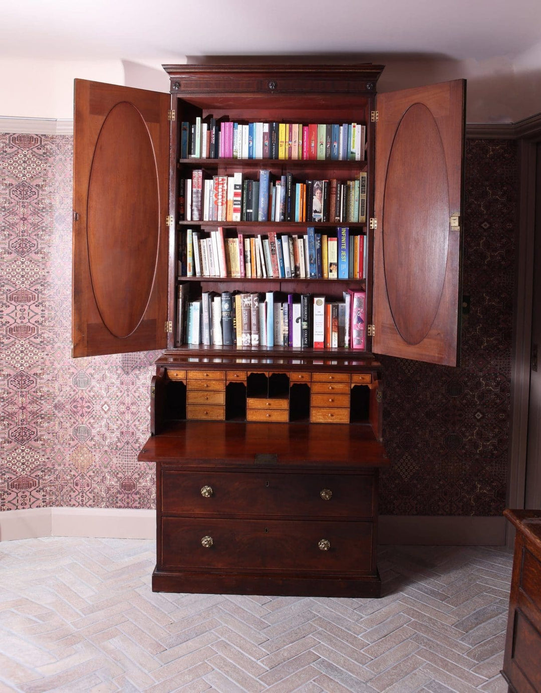 Narrow George III Hepplewhite Secretaire Bookcase by Nwtiques with open doors and shelves of books