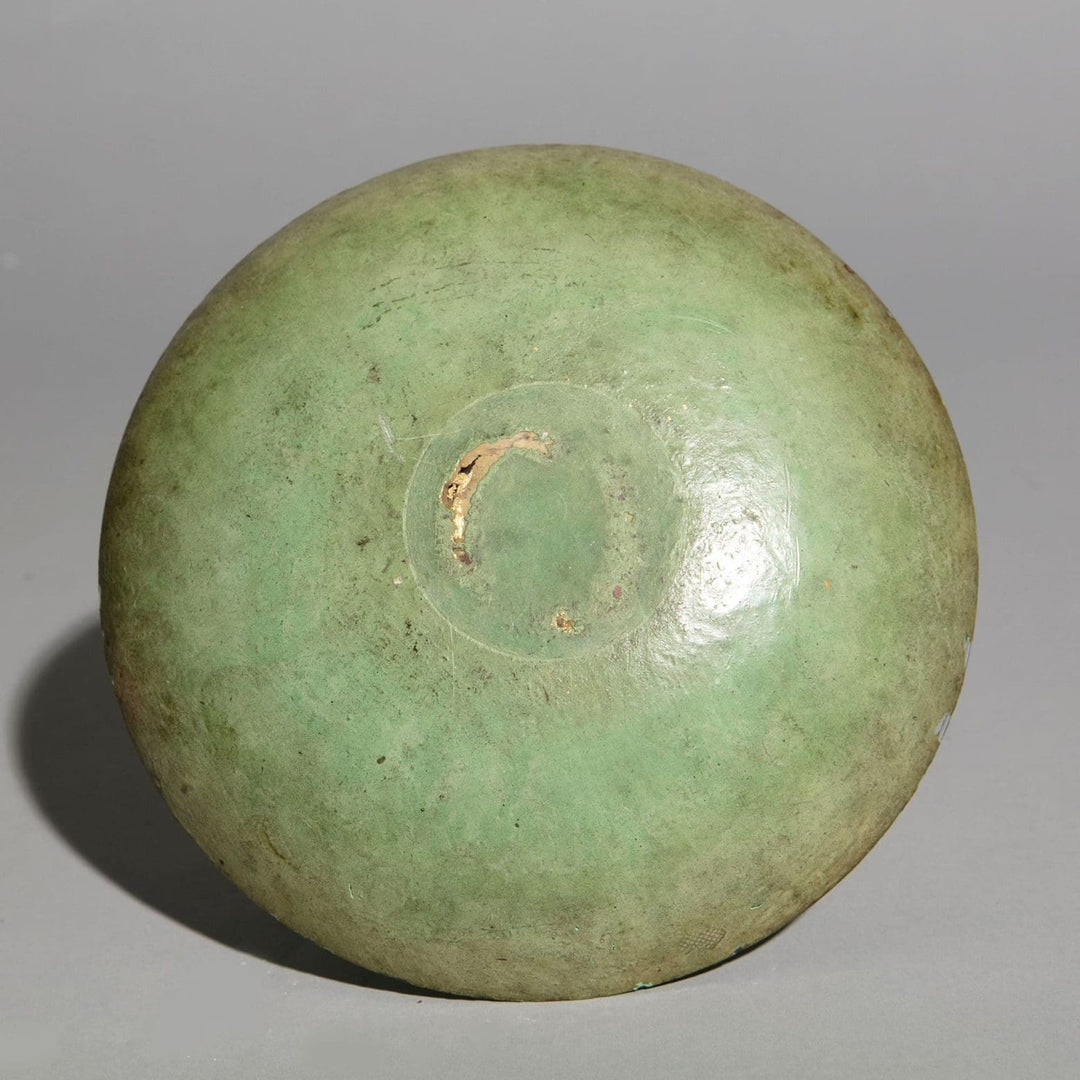Bottom view of 19th century green chinoiserie decalcomania glass dish from Nwtiques