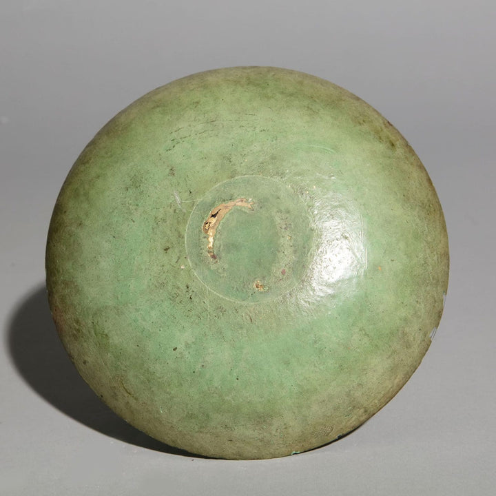 Bottom view of 19th century green chinoiserie decalcomania glass dish from Nwtiques