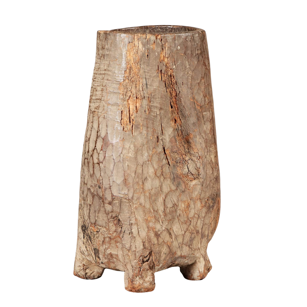 Rustic hollowed tree trunk hall stand with faceted exterior and short legs by Collection EE10 circa 1900 Continental style