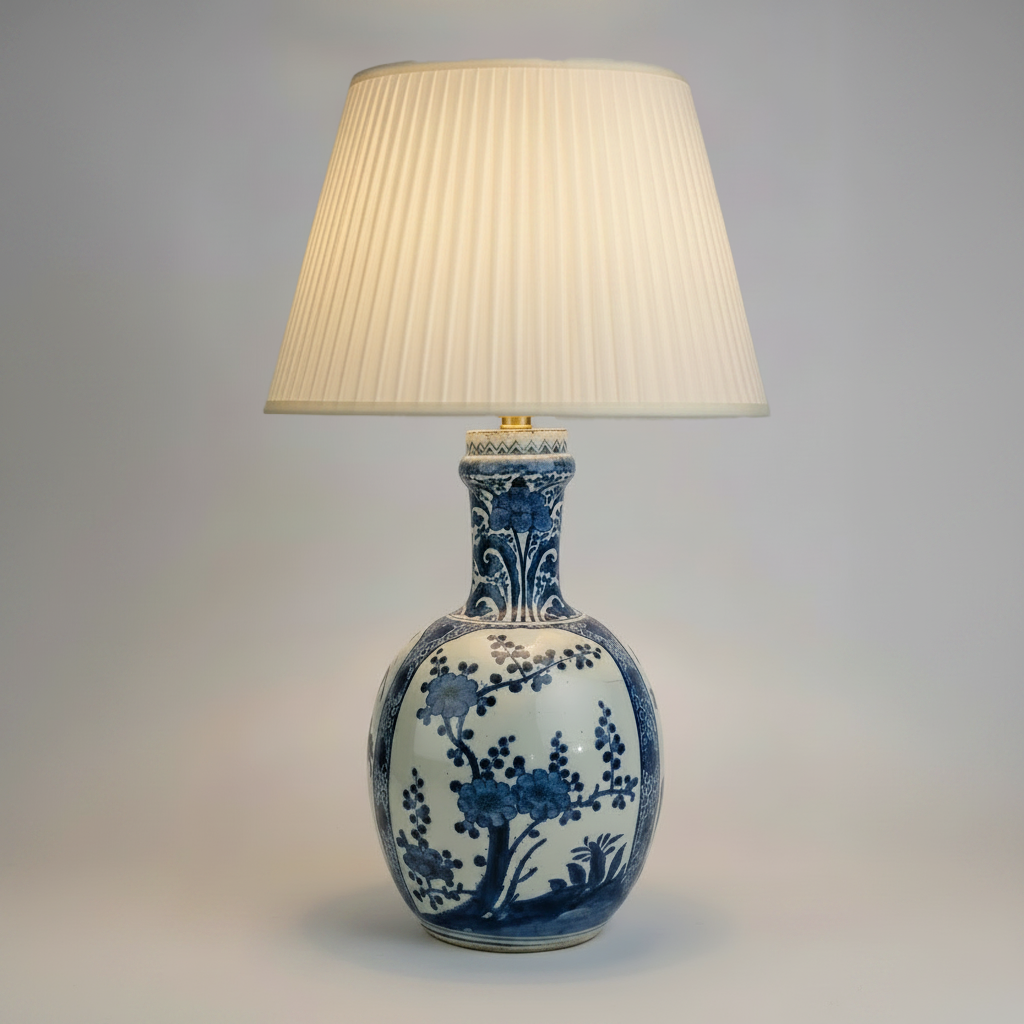 Late 17th century Dutch Delft Table Lamp
