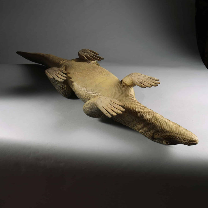 Carved wood Komodo dragon figure from Indonesia, 20th century, naturalistic design by Nwtiques