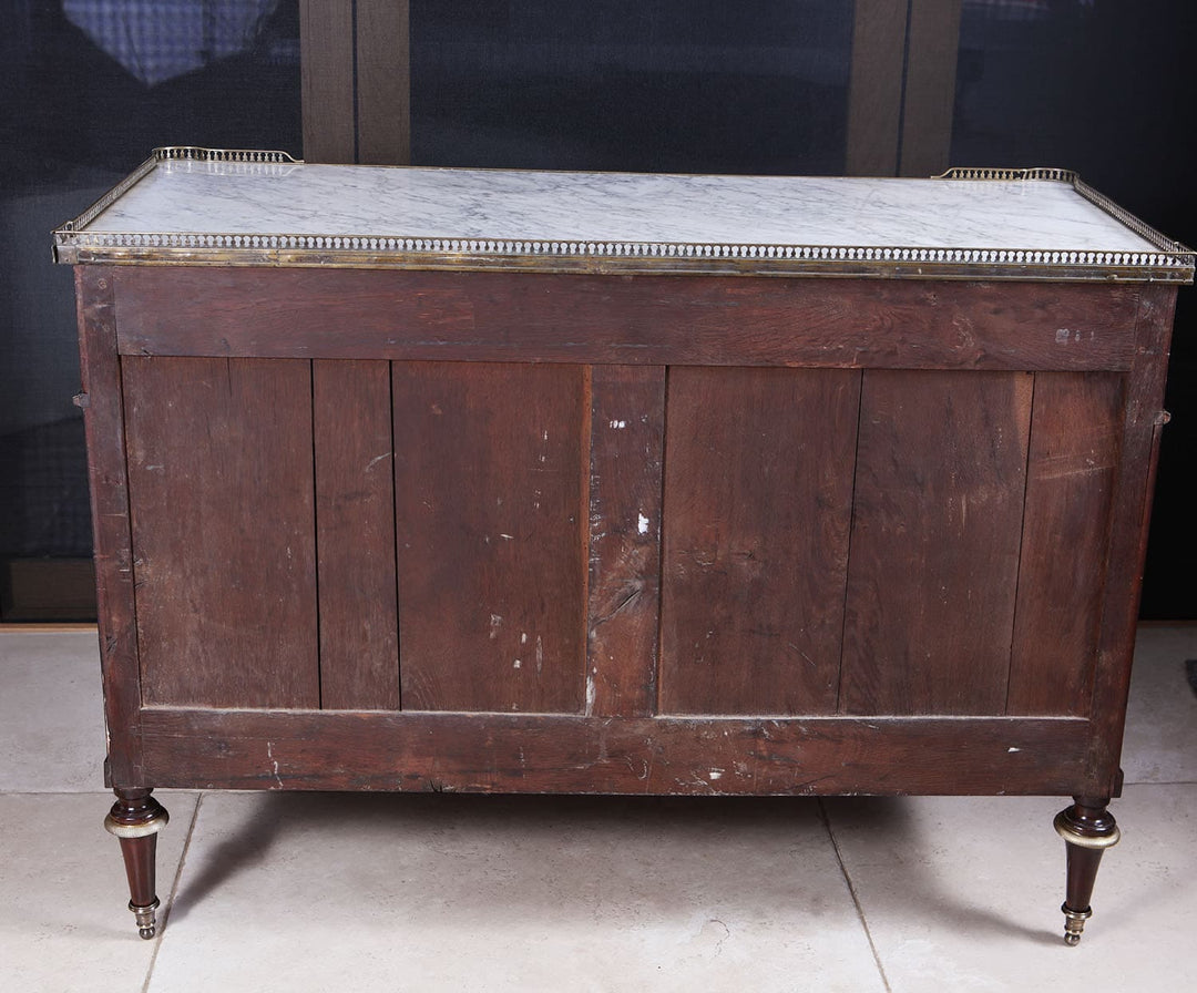 Imposing French Directoire commode with original Carrara marble top and brass gallery by Collection EE40