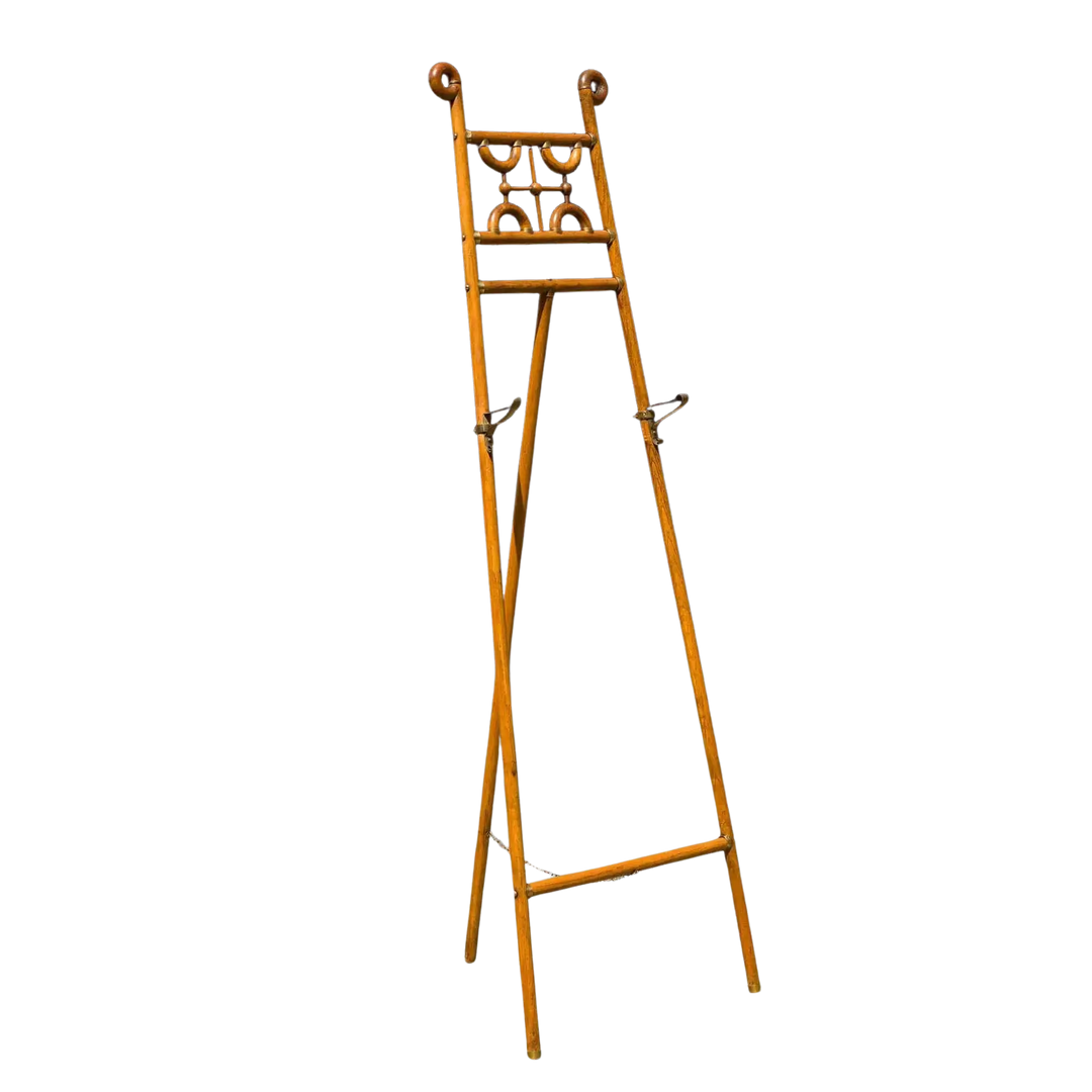 Arts and Crafts oak and brass easel with decorative scrollwork by Collection CK10, circa 1900 English design.