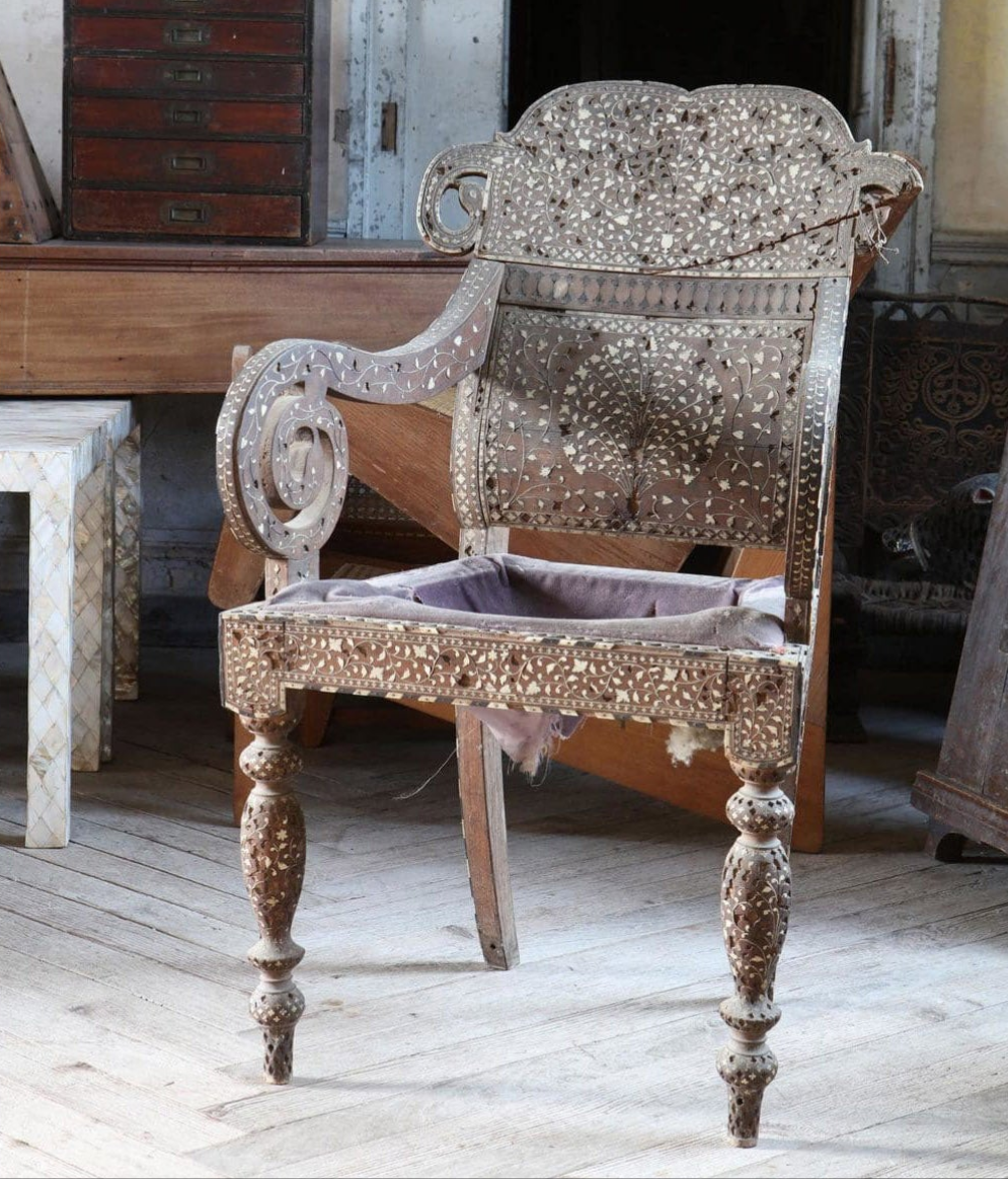 19th-century Hoshiarpur bone inlaid armchair with intricate patterns and turned legs by Collection EE30