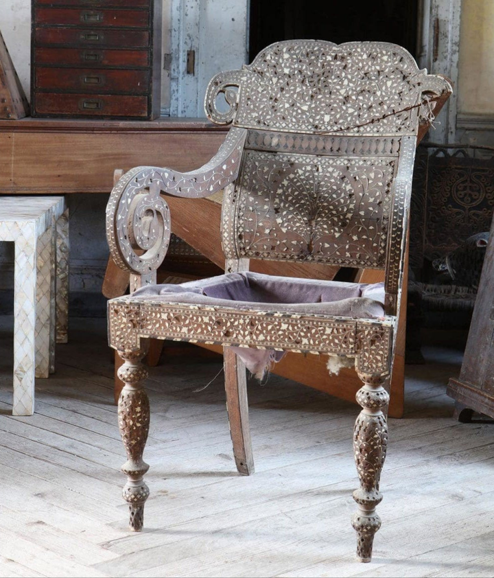 19th-century Hoshiarpur bone inlaid armchair with intricate patterns and turned legs by Collection EE30