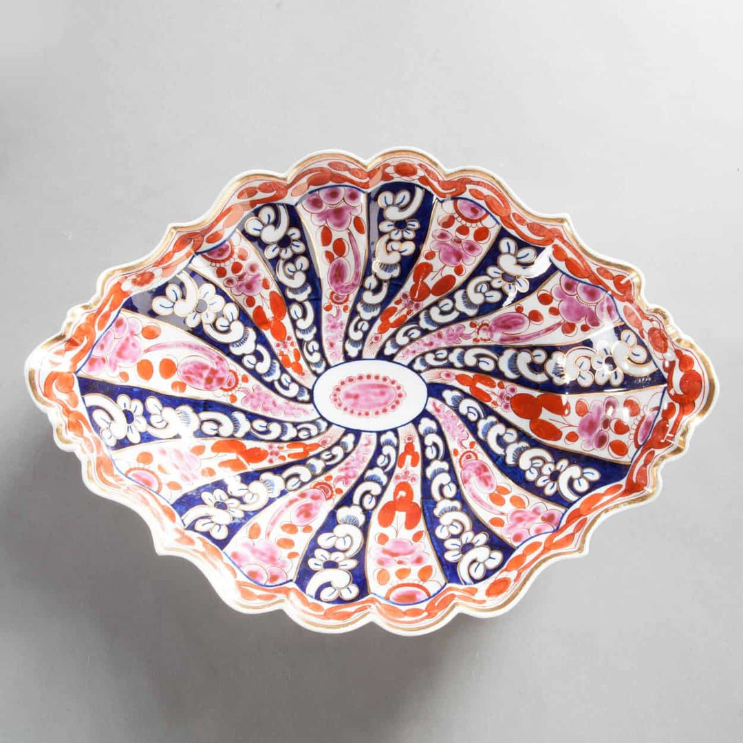 Regency style Worcester Queen Charlotte pattern porcelain dish with floral and scrollwork design by Collection TH10