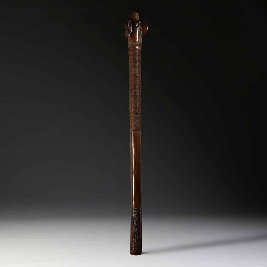 Substantial 19th-century Oceanic Fijian tribal war club handcrafted from rootstock by Collection ON10