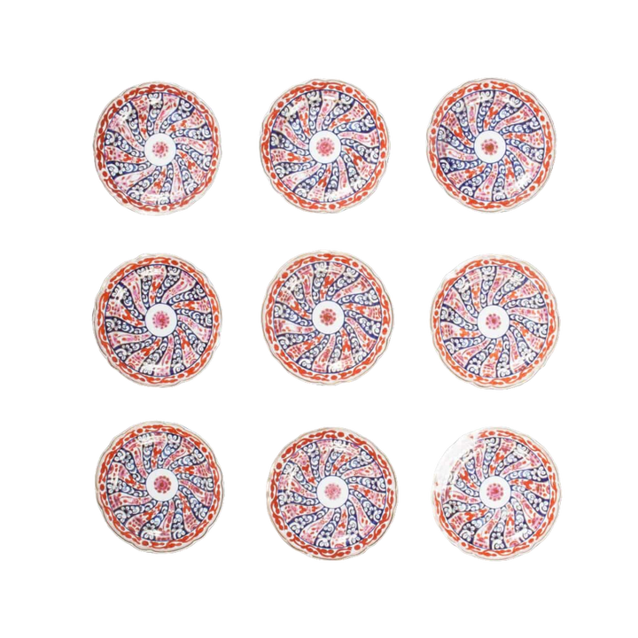 Nine decorative porcelain plates from Worcester Queen Charlotte pattern, elegant design by Collection TH10