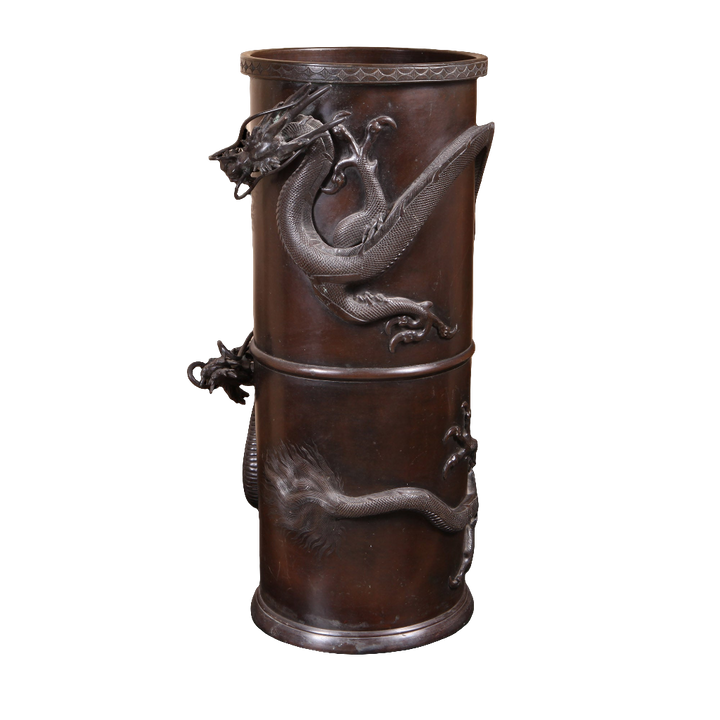 Japanese Meiji bronze stick stand with intricate dragons, cylindrical form from circa 1900 by Collection TH30