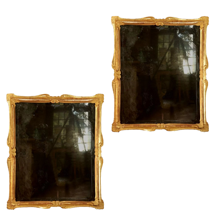 Pair of mid 18th Century Venetian wall mirrors with giltwood frames and engraved glass from Collection EE20.
