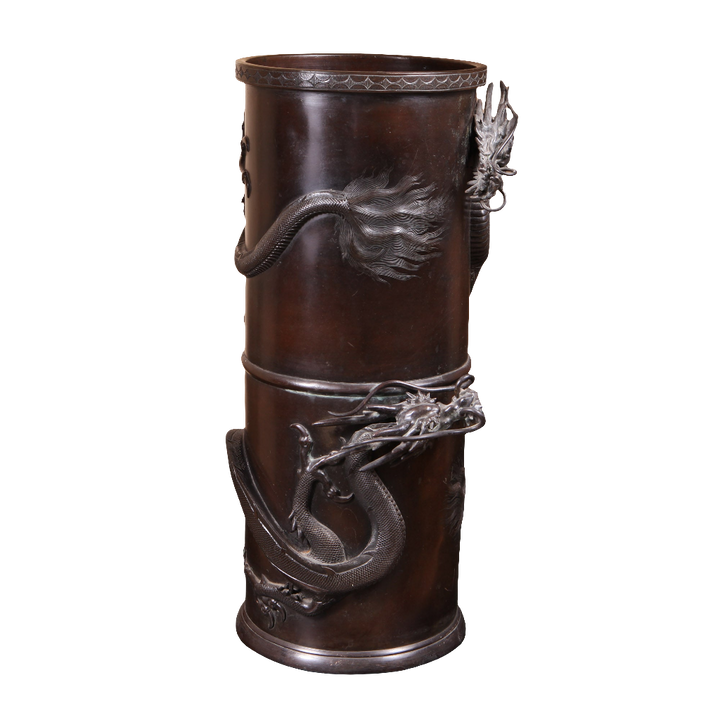 Japanese Meiji bronze dragon stick stand from 1900 with intricate cast dragons, elegant cylindrical form by Collection TH30