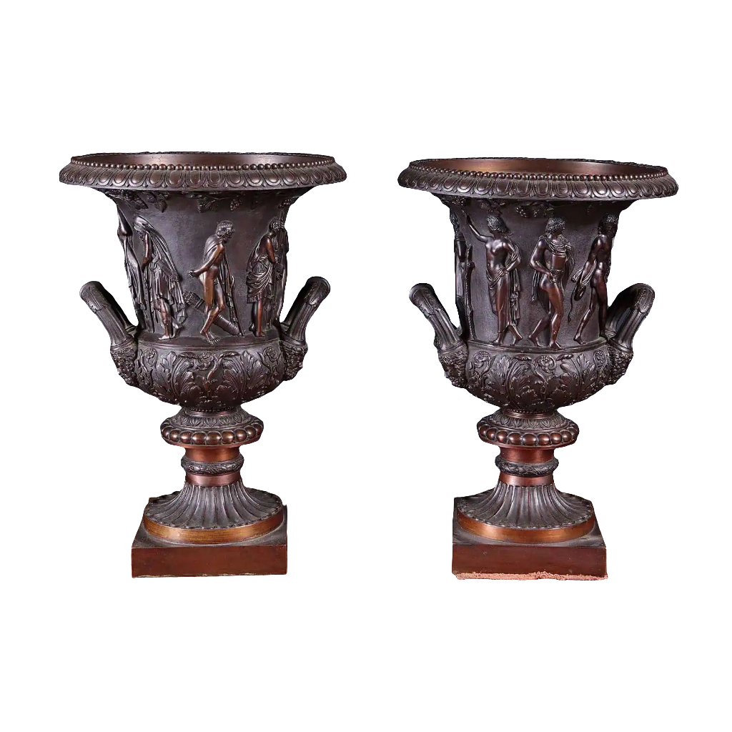 Pair of elegant 19th-century bronze Grand Tour vases inspired by Medici Vase by Collection CK20.