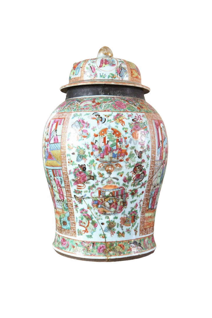 Two large 19th-century Canton Chinese Export vases with covers, detailed hand-painted scenes, Collection EE20.