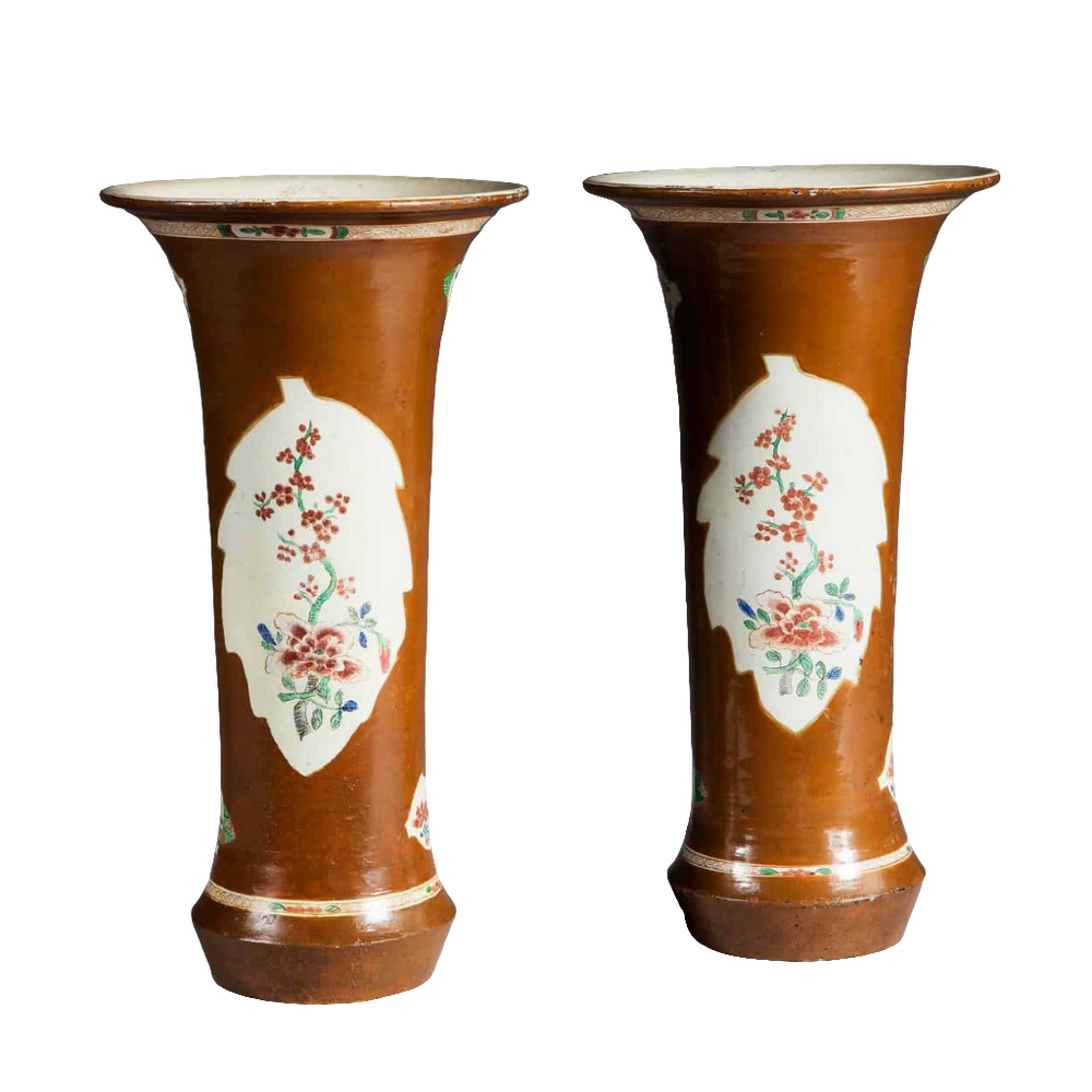 Pair of japanned Berlin Chinoiserie Wucai Trumpet Vases circa 1770 by Nwtiques