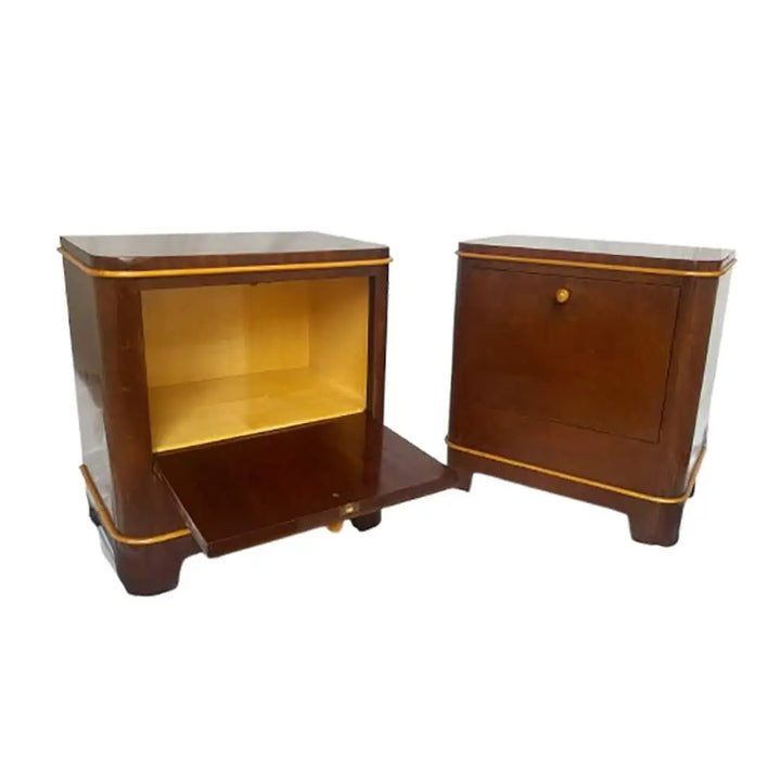 Pair of Art Deco bedside cabinets by de Coenes Frères with mahogany veneer and boxwood detailing from Nwtiques