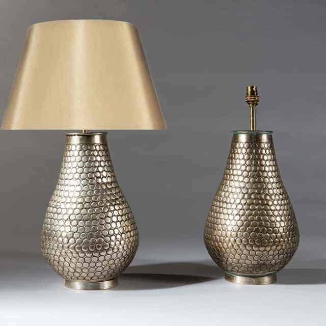 Pair of Decorative Nickel Table Lamps with textured silvered nickel base and beige lampshade, modern design, 35 cm height.